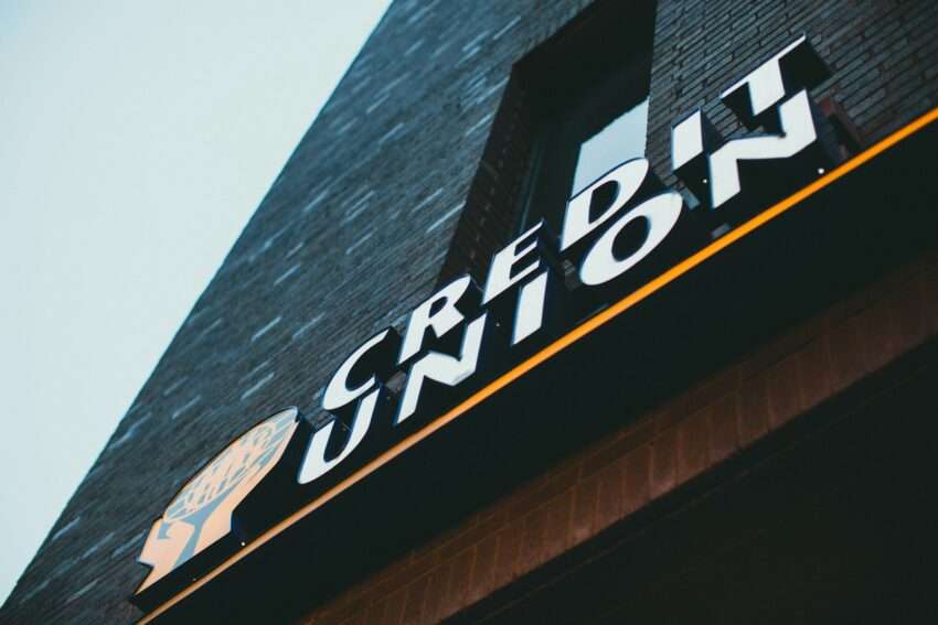 Credit Unions vs Banks: Key Differences