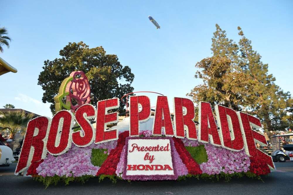 Rose Parade Float Decorating Begins
